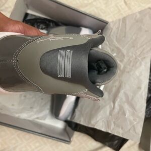 Jordan 11 coolgreys worn a couple times size 9.5 men’s